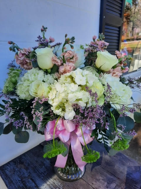 Designer's Choice Seasonal Vase - Image 3